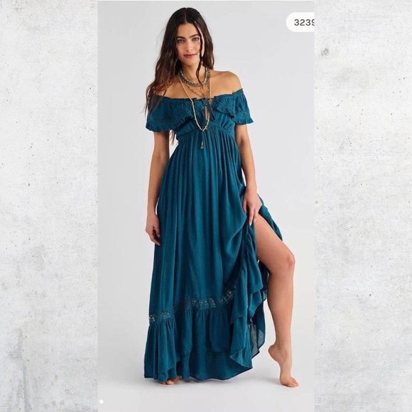 Free People Dresses & Skirts - Free people moonlight ocean maxi in Lagoon Size Small